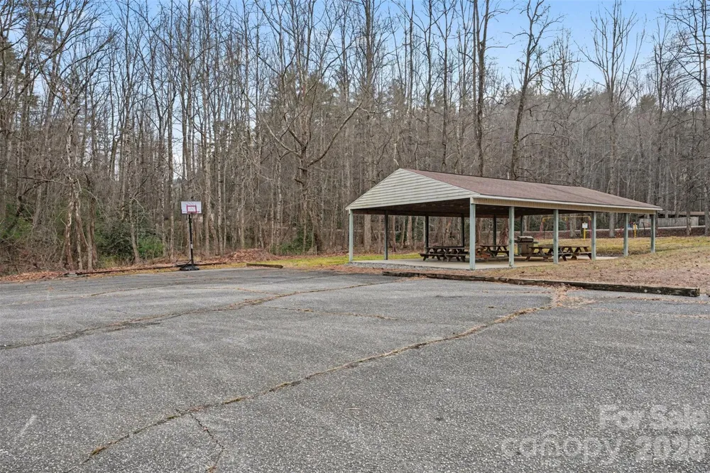 5475 Pine Ridge Drive Connelly Springs, NC 28612