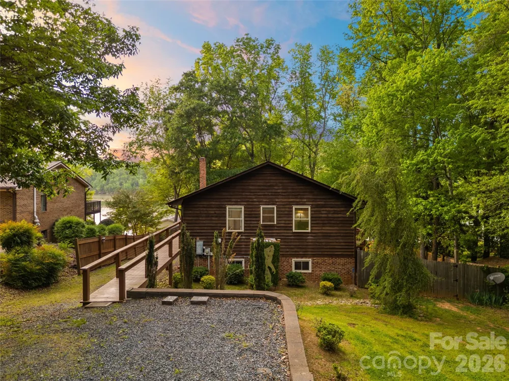226 Balsam Circle Troy, NC 27371
