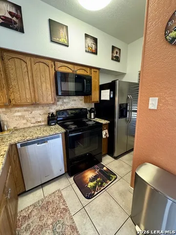 18035 Fm 306 #104 Unit 104 Canyon Lake, TX 78133