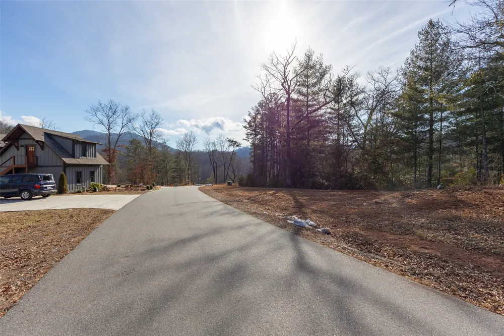 46 Amberleaf Way Cullowhee, NC 28723
