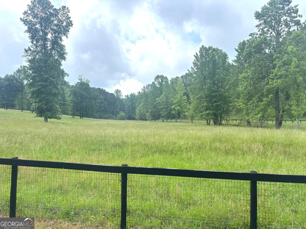 387 Debord DR Waleska, GA 30183