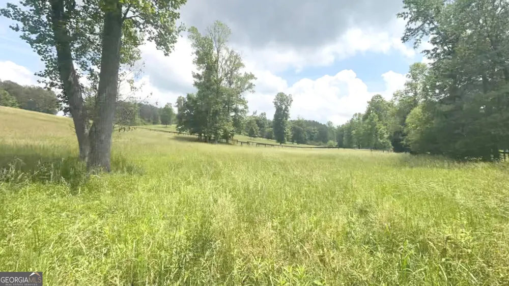 387 Debord DR Waleska, GA 30183