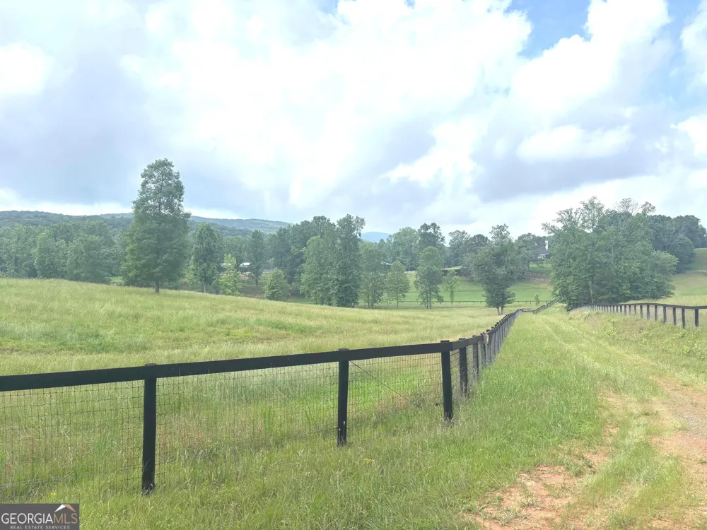 349 Debord DR Waleska, GA 30183