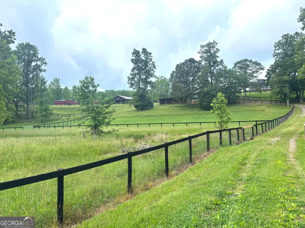 349 Debord DR Waleska, GA 30183