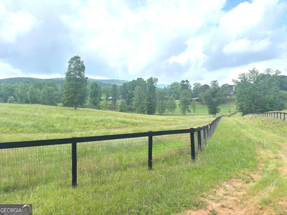 349 Debord DR Waleska, GA 30183