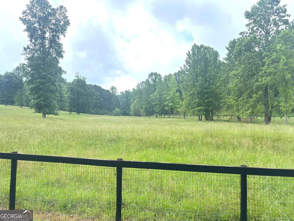 349 Debord DR Waleska, GA 30183