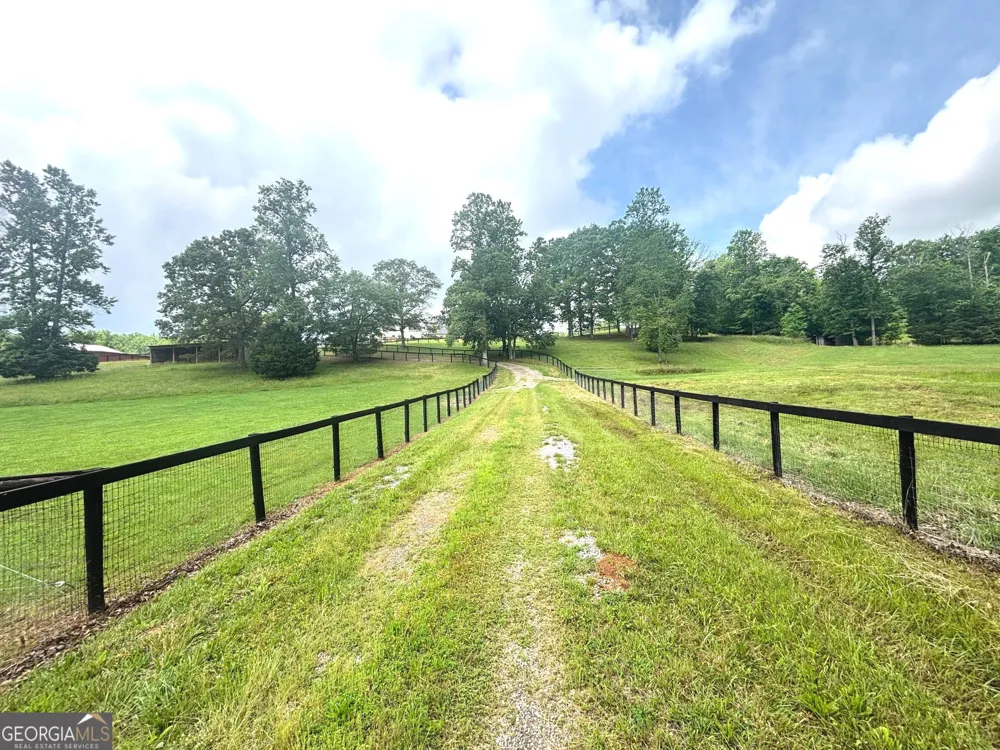 349 Debord DR Waleska, GA 30183