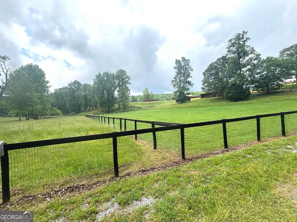 349 Debord DR Waleska, GA 30183