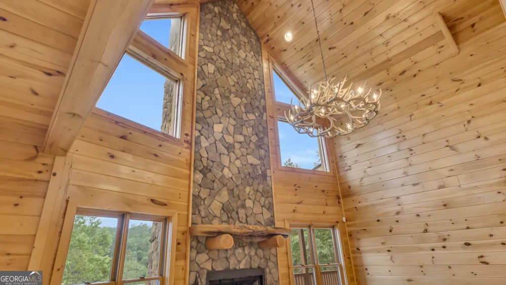 661 Toccoa River FRST Mineral Bluff, GA 30559