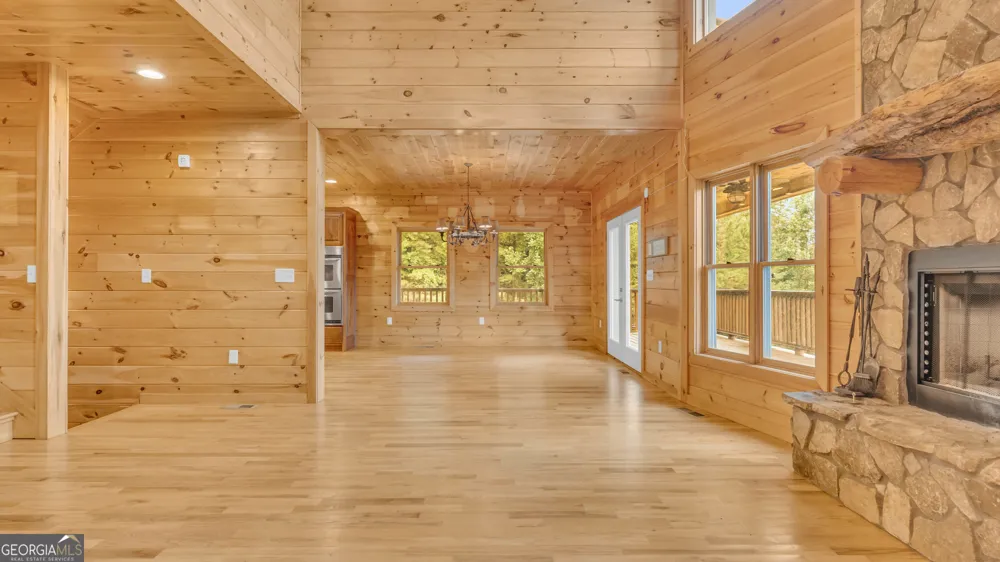 661 Toccoa River FRST Mineral Bluff, GA 30559