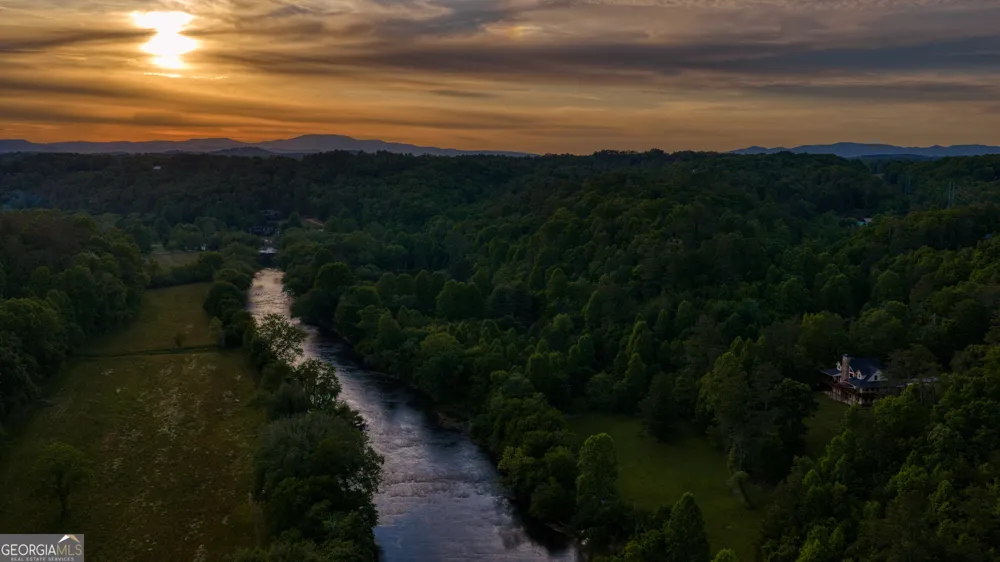 661 Toccoa River FRST Mineral Bluff, GA 30559