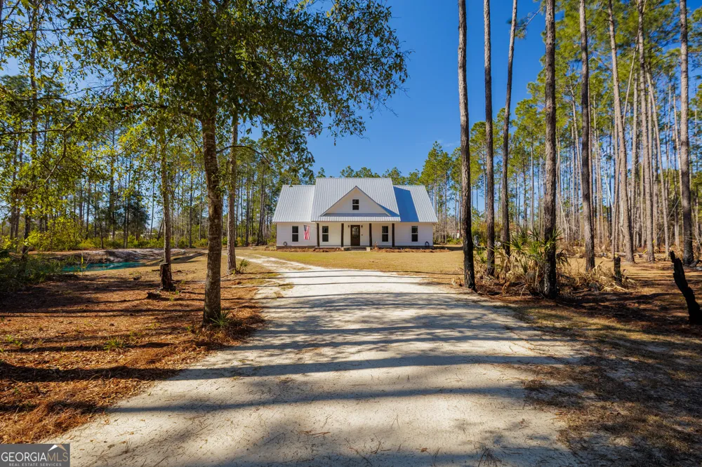 219 Buck Griffis RD Homerville, GA 31634