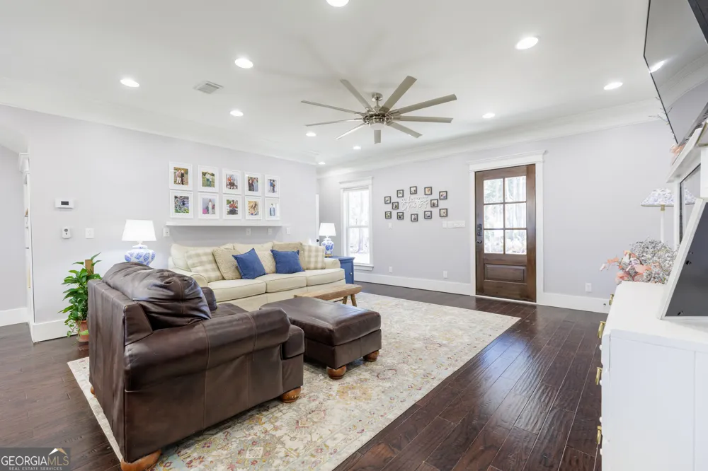 219 Buck Griffis RD Homerville, GA 31634