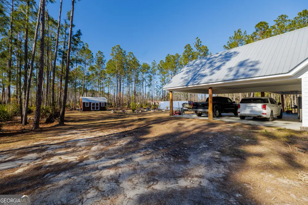 219 Buck Griffis RD Homerville, GA 31634