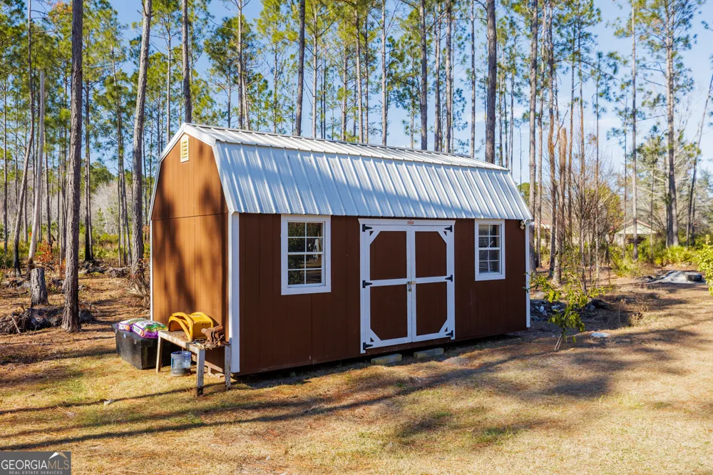 219 Buck Griffis RD Homerville, GA 31634