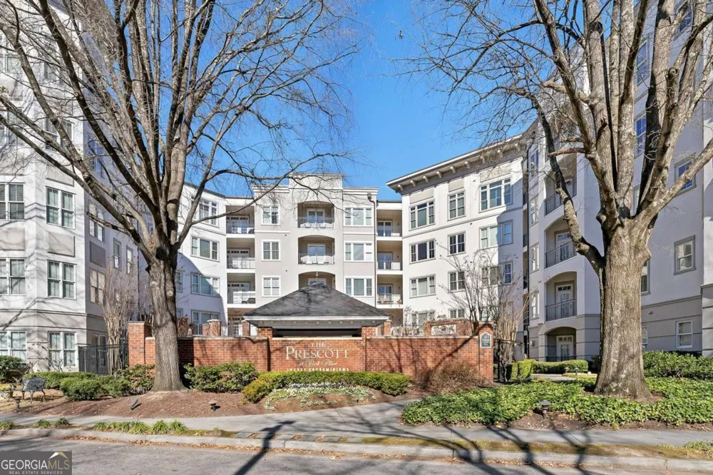 11 Perimeter CTR E Dunwoody, GA 30346