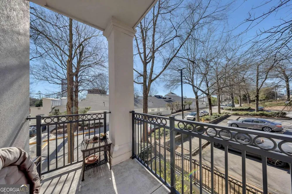 11 Perimeter CTR E Dunwoody, GA 30346