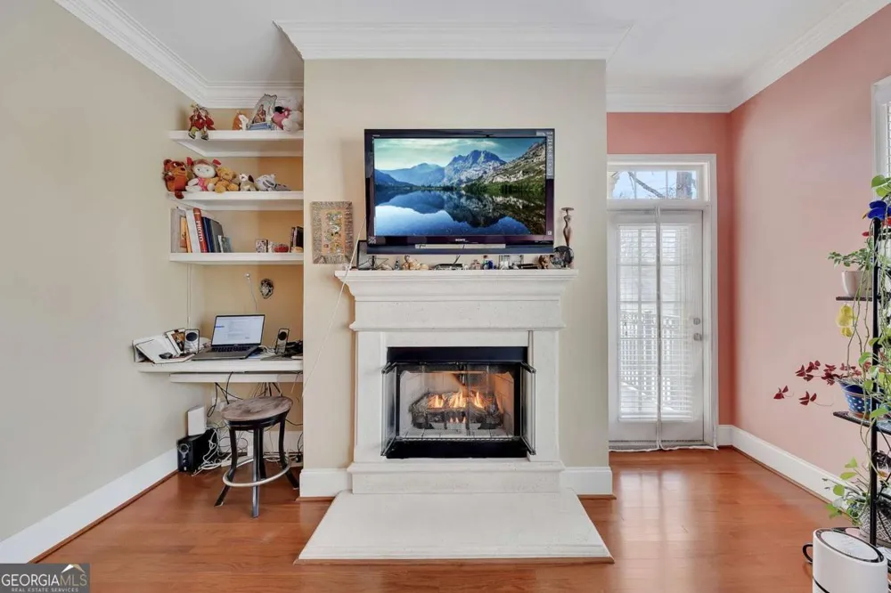11 Perimeter CTR E Dunwoody, GA 30346