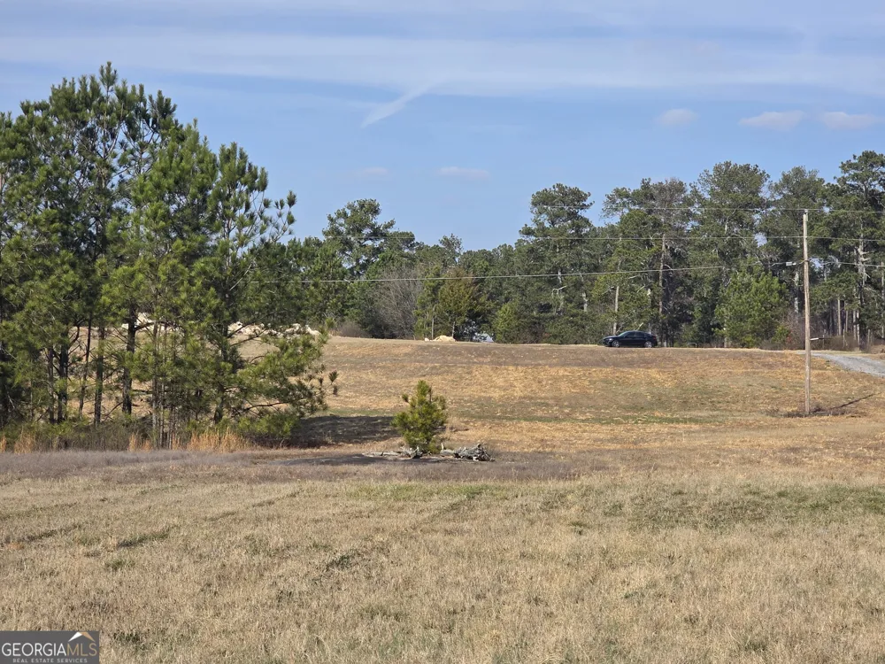 4935 old hwy 138 Loganville, GA 30052