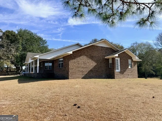 1431 Community RD Glennville, GA 30427