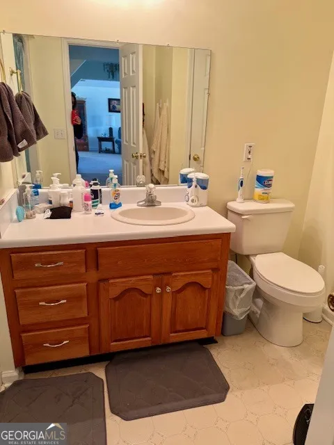 1431 Community RD Glennville, GA 30427