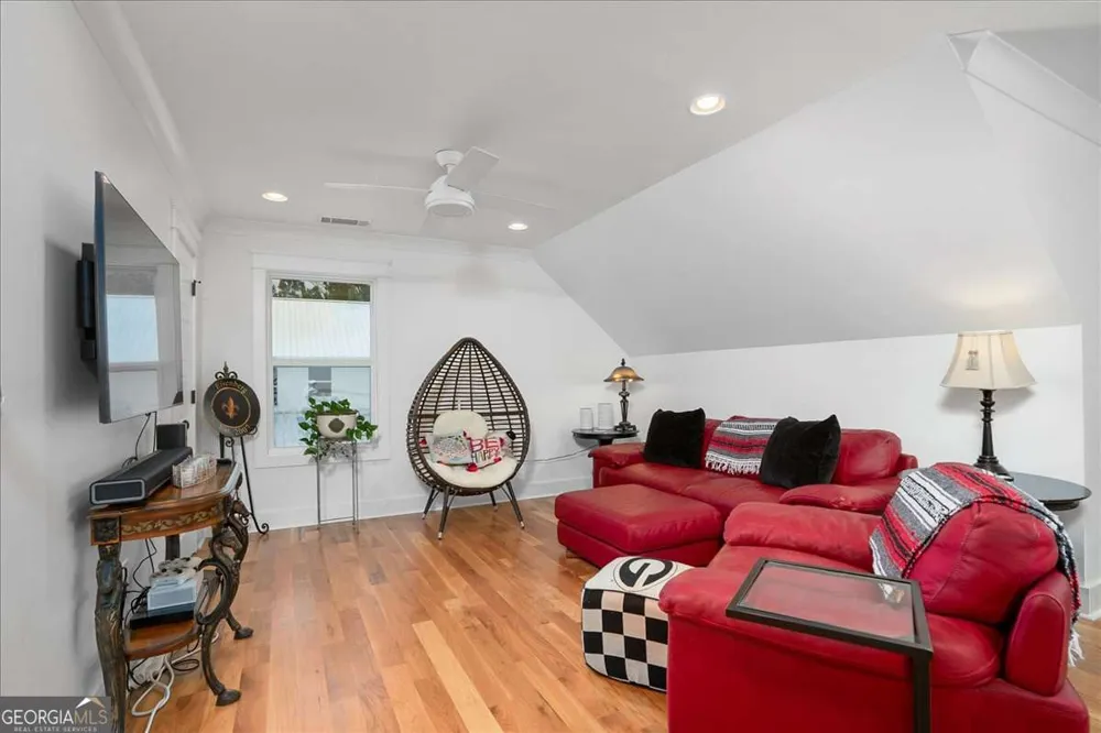 2942 Salem RD Watkinsville, GA 30677