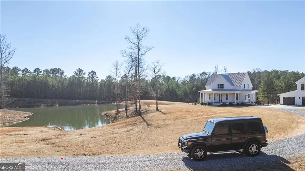 2942 Salem RD Watkinsville, GA 30677