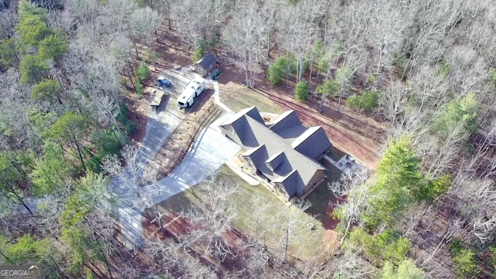 3331 Gumlog RD Young Harris, GA 30582