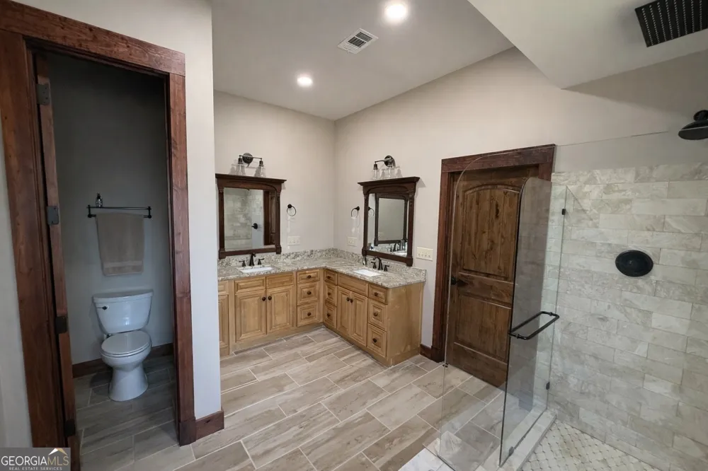 3331 Gumlog RD Young Harris, GA 30582