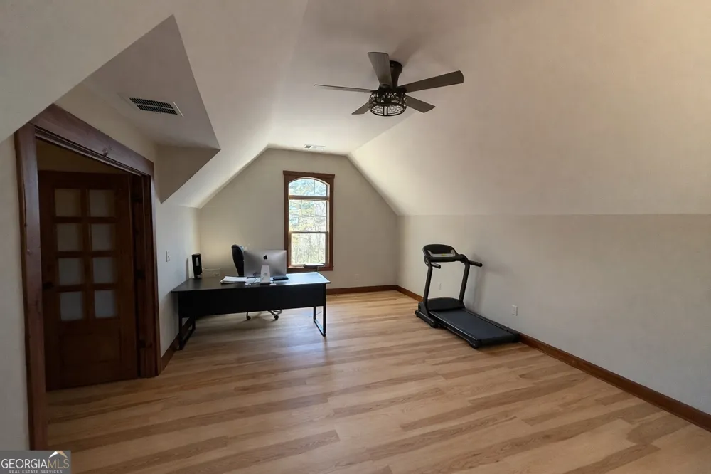 3331 Gumlog RD Young Harris, GA 30582