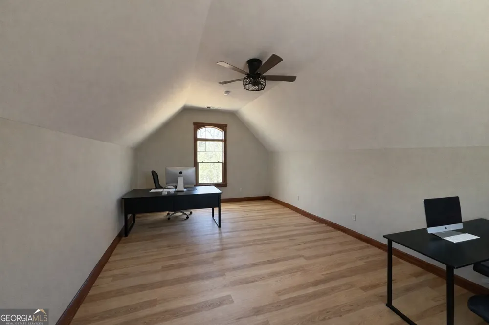 3331 Gumlog RD Young Harris, GA 30582