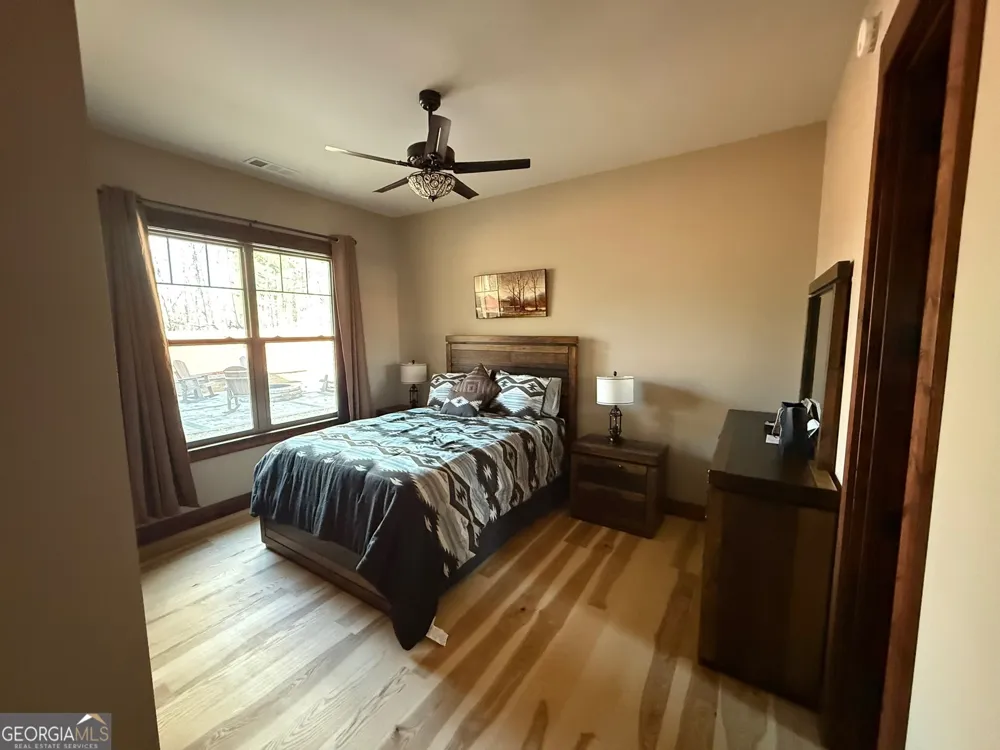 3331 Gumlog RD Young Harris, GA 30582