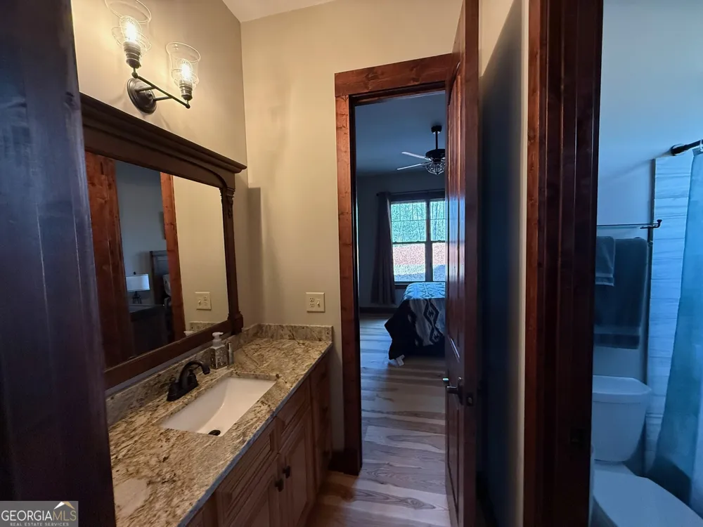 3331 Gumlog RD Young Harris, GA 30582