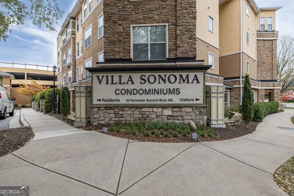 10 Perimeter Summit Boulevard