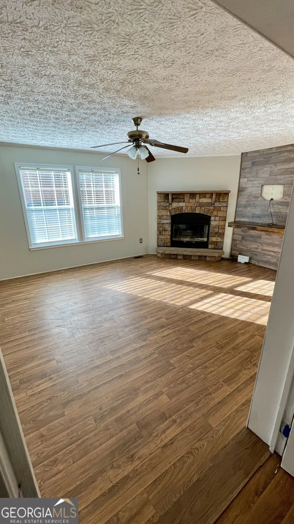 21 Ruby RD Hawkinsville, GA 31036