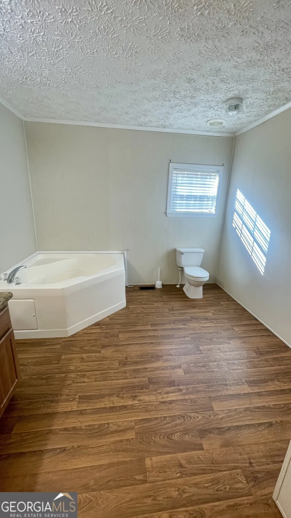 21 Ruby RD Hawkinsville, GA 31036