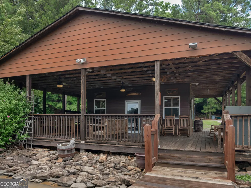 800 Rocky Point RD Covington, GA 30014