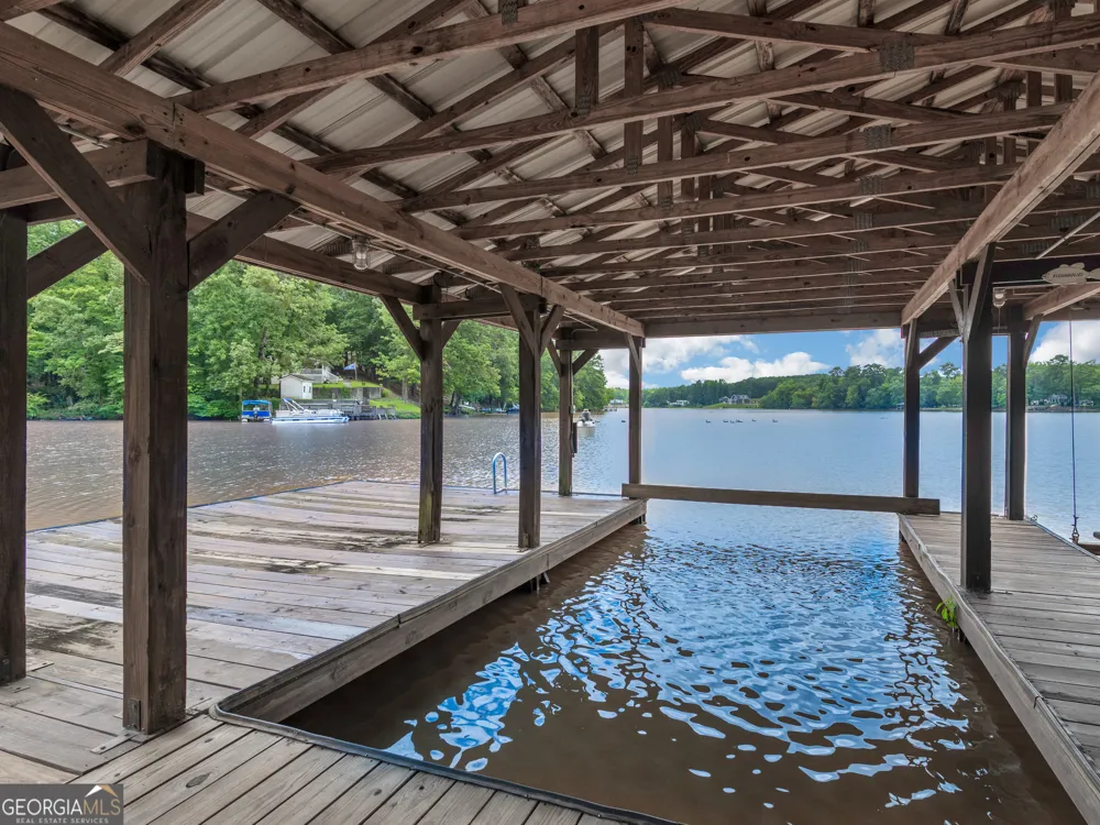 800 Rocky Point RD Covington, GA 30014
