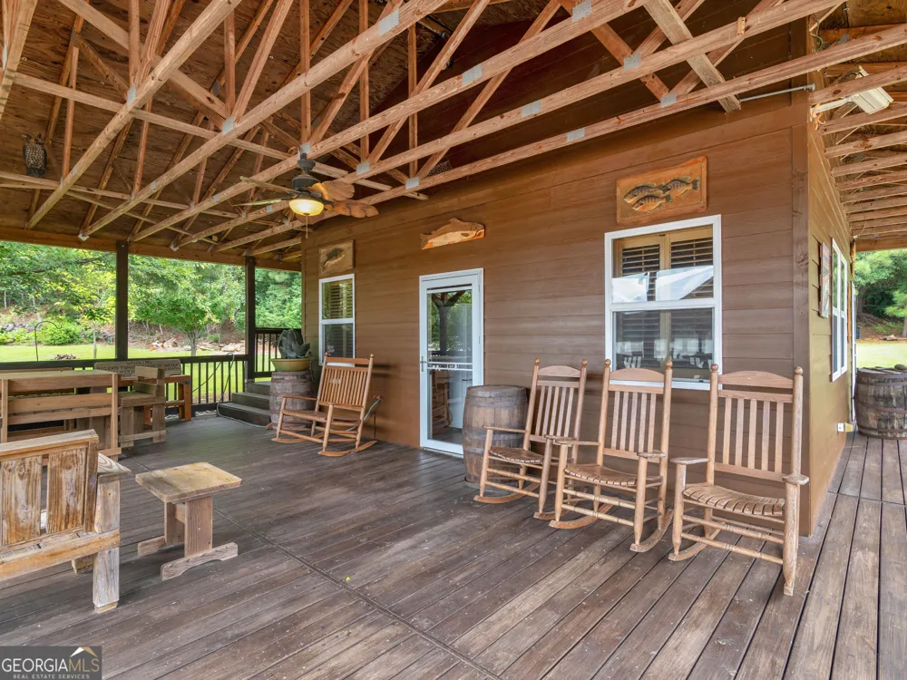 800 Rocky Point RD Covington, GA 30014