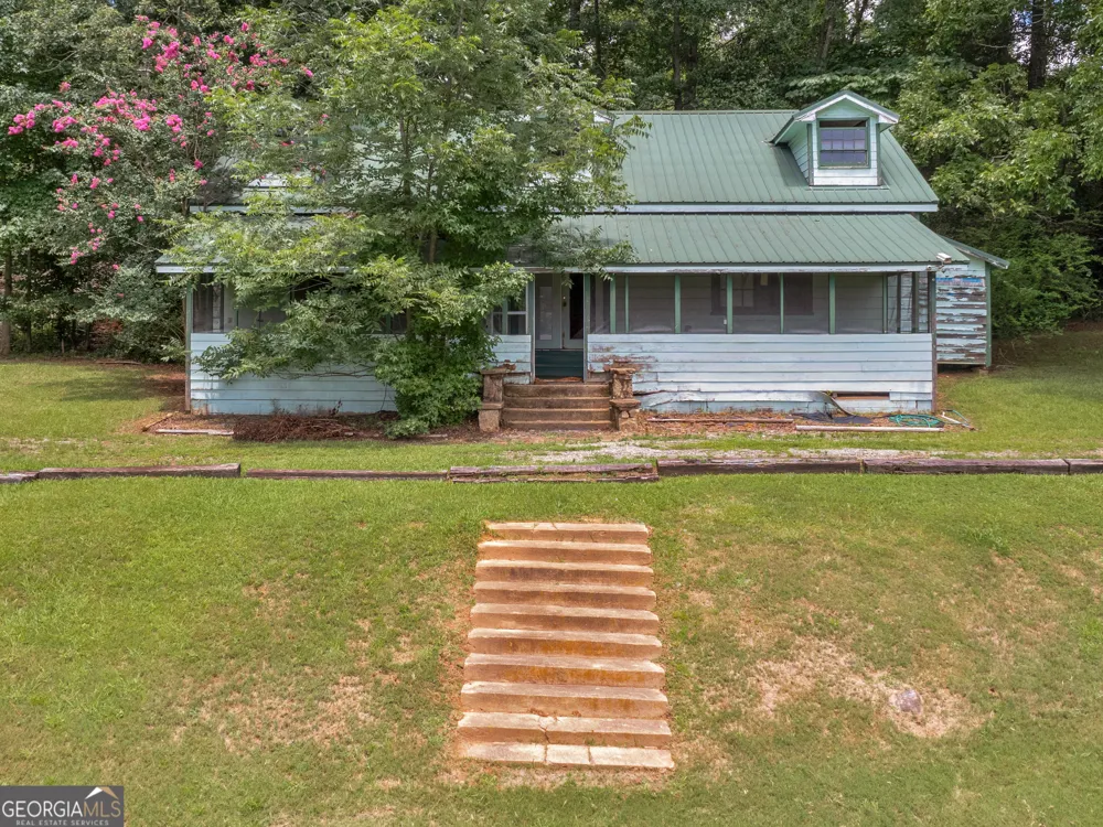 800 Rocky Point RD Covington, GA 30014
