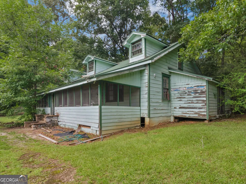 800 Rocky Point RD Covington, GA 30014