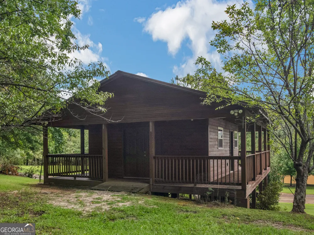 800 Rocky Point RD Covington, GA 30014