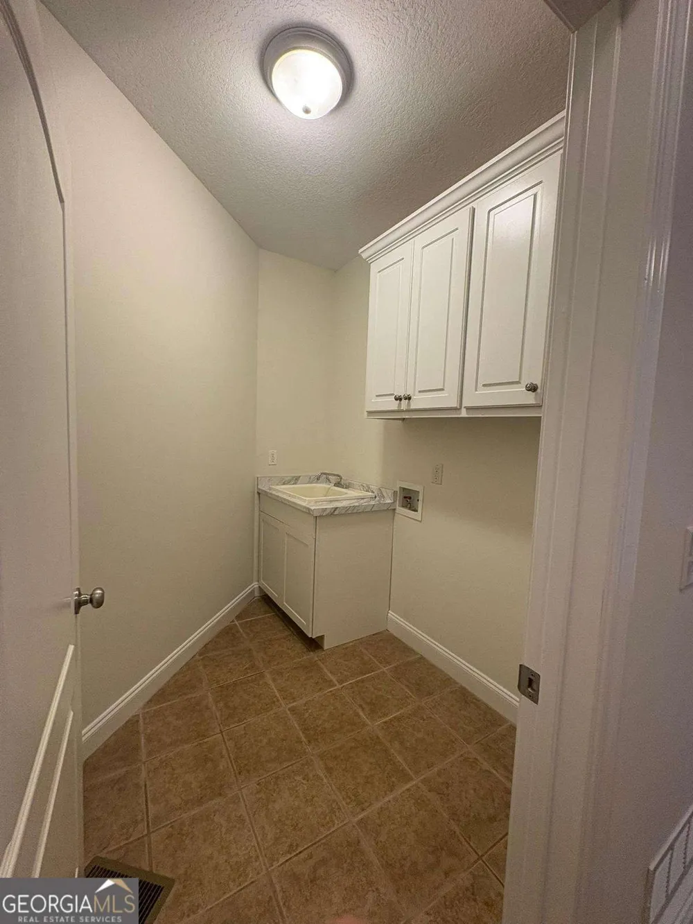 1487 Mount Zion RD Oxford, GA 30054