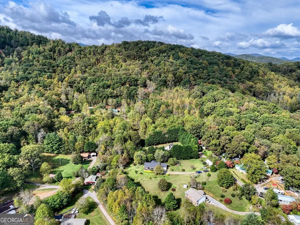 2726 Deer Run DR Hiawassee, GA 30546