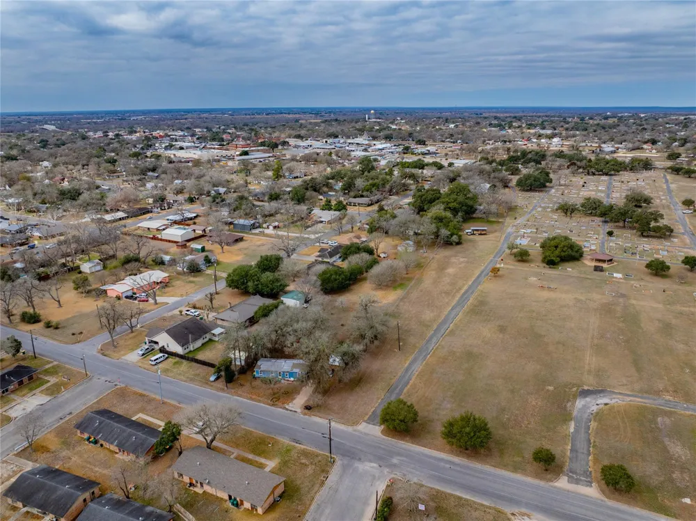 Eblin Street La Grange, TX 78945