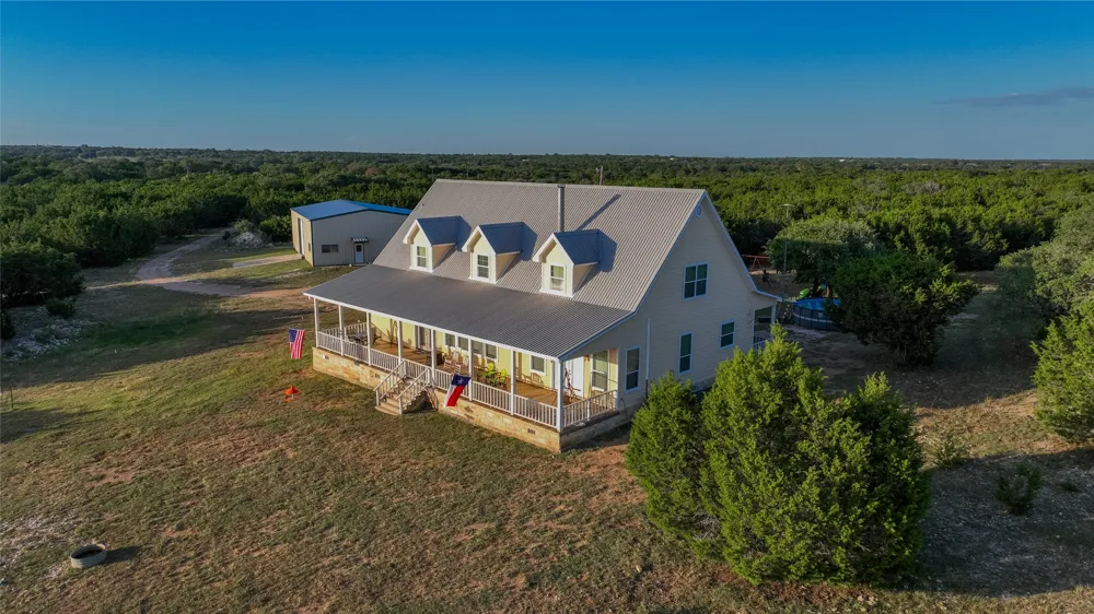 4237 County Road 330 Burnet, TX 78611