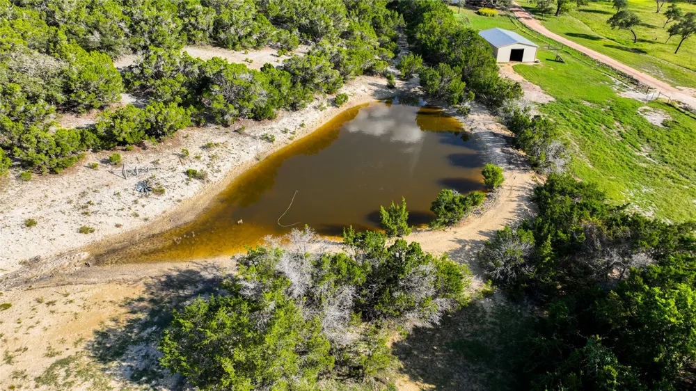 4237 County Road 330 Burnet, TX 78611