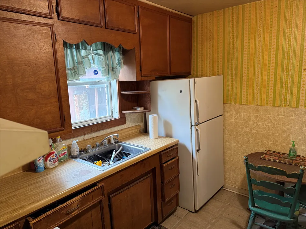 823 Ellis Street Giddings, TX 78942