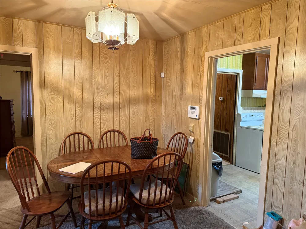 823 Ellis Street Giddings, TX 78942