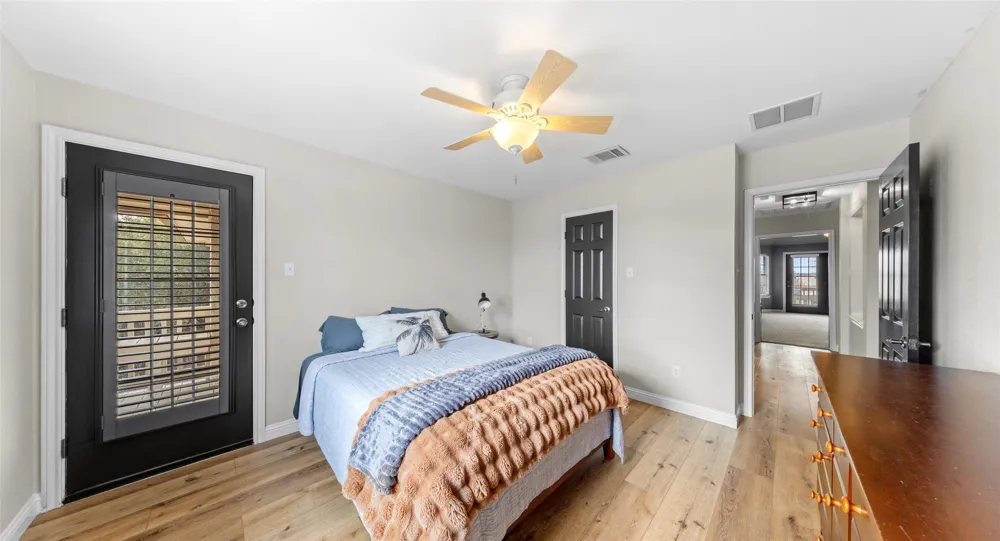 18702 Venture Drive Point Venture, TX 78645